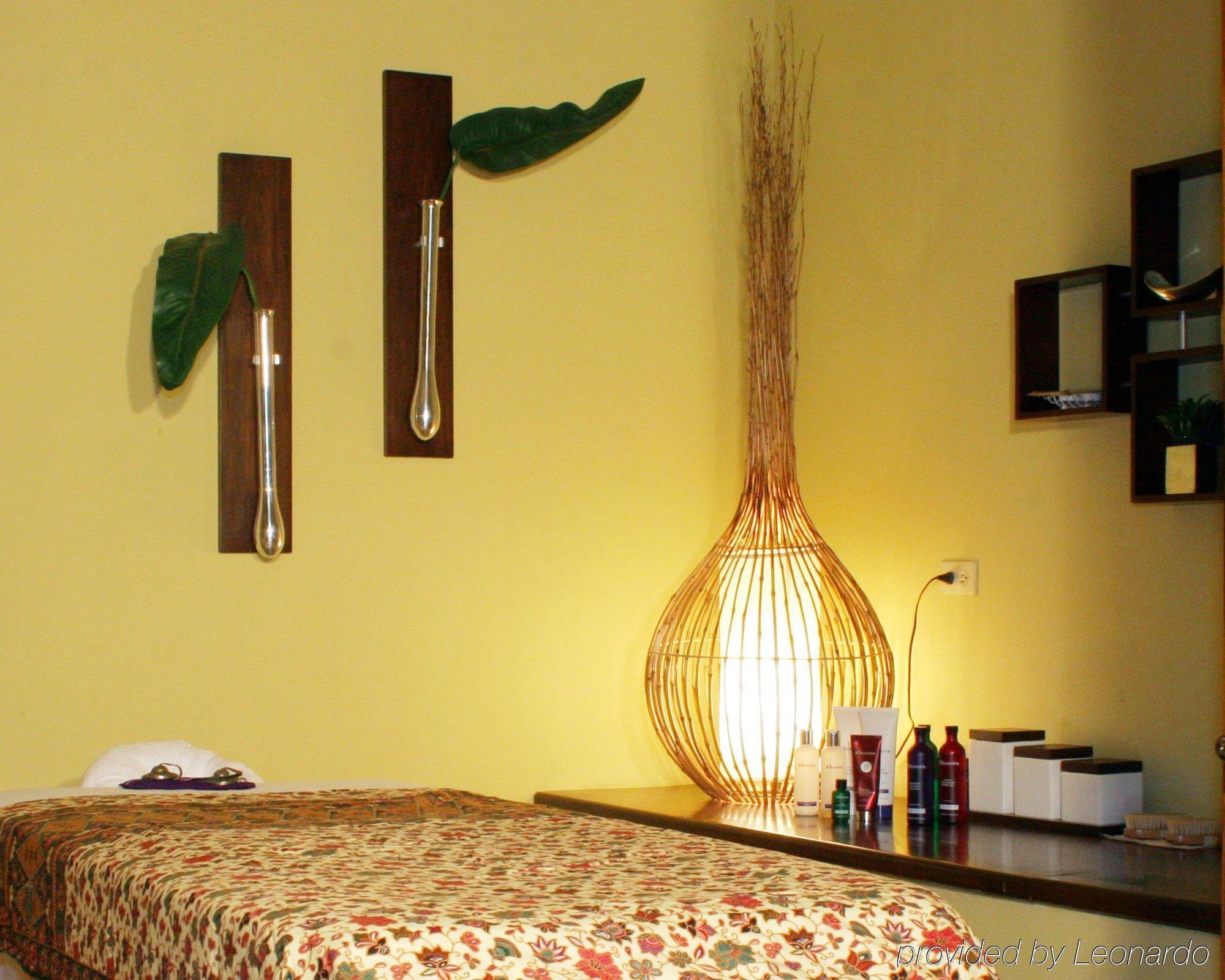 Crowne Plaza San Pedro Sula Hotel Eksteriør billede