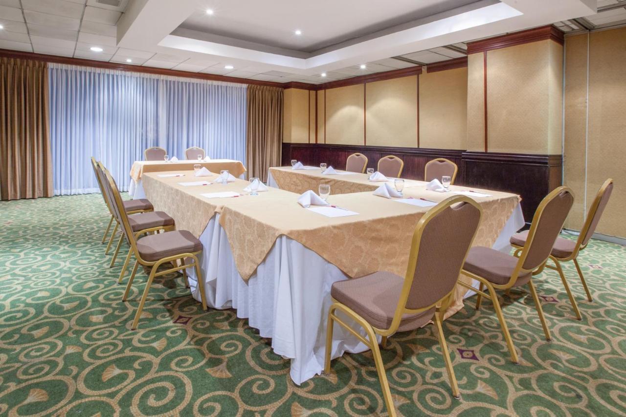 Crowne Plaza San Pedro Sula Hotel Eksteriør billede