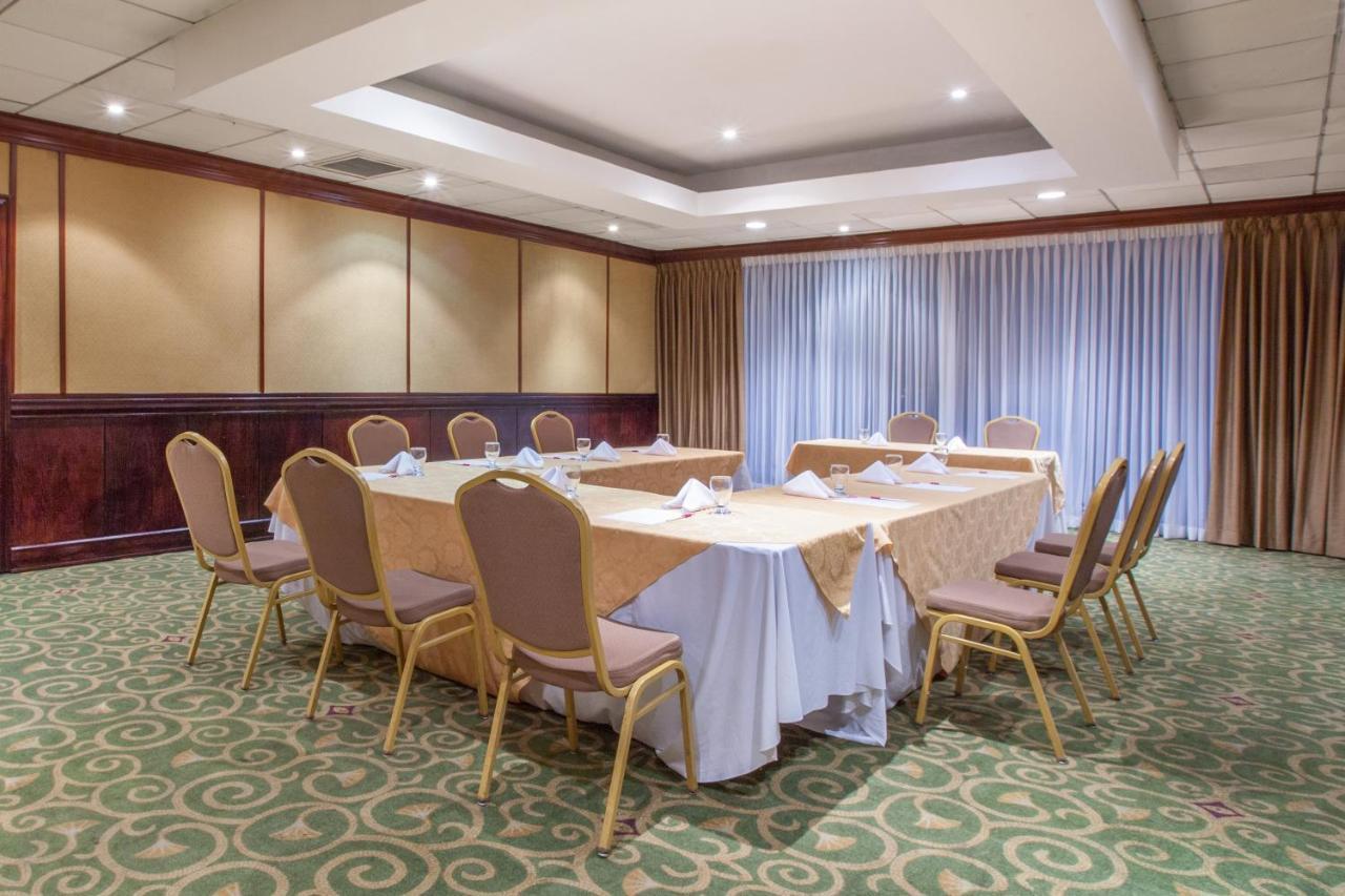 Crowne Plaza San Pedro Sula Hotel Eksteriør billede